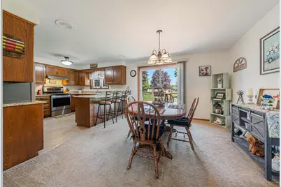 368 E Jefferson Avenue, Cleveland, WI 53015 - Photo 6