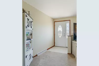 368 E Jefferson Avenue, Cleveland, WI 53015 - Photo 2