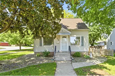 320 W 8th Street, Kaukauna, WI 54130 - Photo 1