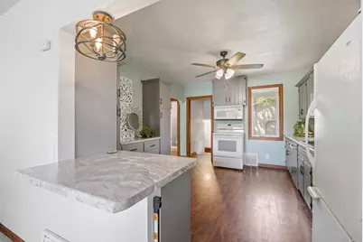 320 W 8th Street, Kaukauna, WI 54130 - Photo 6