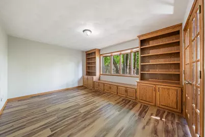 1711 E Robin Way, Appleton, WI 54915 - Photo 8