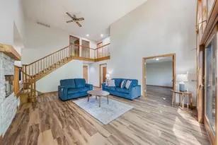 1711 E Robin Way, Appleton, WI 54915 - Photo 6