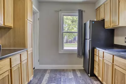 1614 E Mason Street, Green Bay, WI 54302 - Photo 8