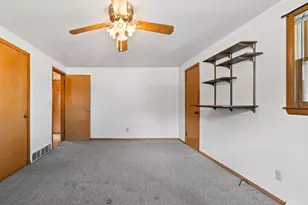 1833 Bond St, Green Bay, WI 54303 - Photo 26