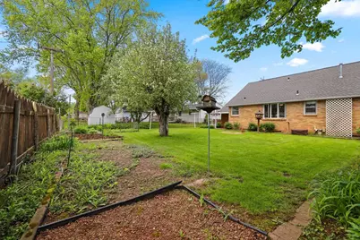1833 Bond Street, Green Bay, WI 54303 - Photo 40