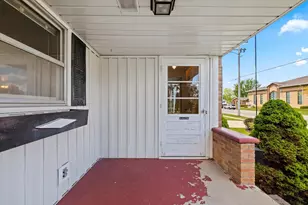 1833 Bond St, Green Bay, WI 54303 - Photo 6