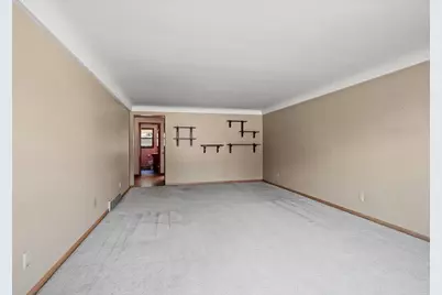 1833 Bond Street, Green Bay, WI 54303 - Photo 8