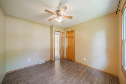 1230 County Rd II, Neenah, WI 54956 - Photo 16