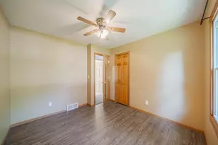 1230 County Rd II, Neenah, WI 54956 - Photo 16
