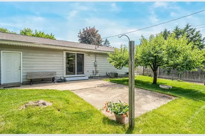 1230 County Rd II, Neenah, WI 54956 - Photo 32