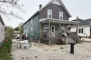 2010 Lincoln St, Two Rivers, WI 54241 - Photo 2