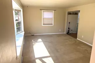 920 Spence St, Green Bay, WI 54304 - Photo 2