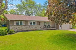 242 N Clinton Ave, Clintonville, WI 54929 - Photo 56