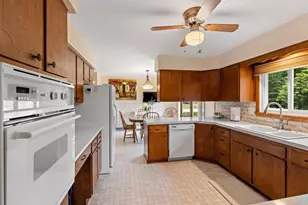 242 N Clinton Ave, Clintonville, WI 54929 - Photo 14