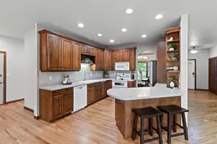 W7436 Ridgeside Dr, Neenah, WI 54956 - Photo 26