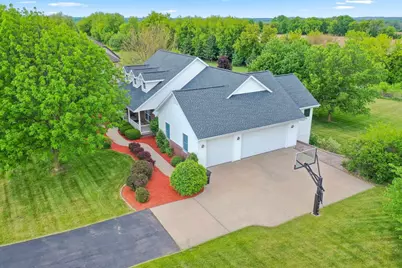 W7436 Ridgeside Drive, Neenah, WI 54956 - Photo 8