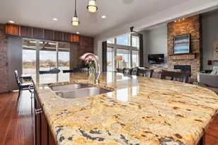 2949 Seafarer Way, Suamico, WI 54173 - Photo 14