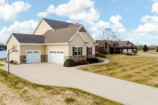 2949 Seafarer Way, Suamico, WI 54173 - Photo 66