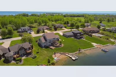 2949 Seafarer Way, Suamico, WI 54173 - Photo 74