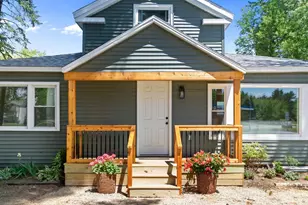 616 W Main St, Wautoma, WI 54982 - Photo 2