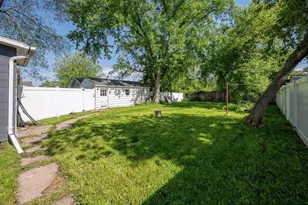 1179 Doty St, Green Bay, WI 54301 - Photo 6