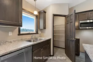 1735 Betty Jean Ln, Green Bay, WI 54313 - Photo 8