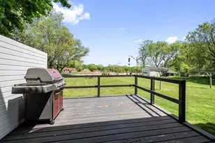 1145 Crestwood Dr, Green Bay, WI 54313 - Photo 8