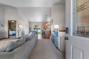 1960 Red Fox Ln, Kaukauna, WI 54130 - Photo 4