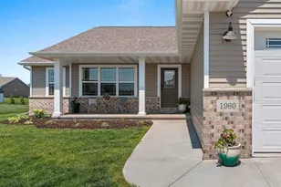 1960 Red Fox Ln, Kaukauna, WI 54130 - Photo 2
