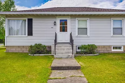 2053 10th Street, Marinette, WI 54143 - Photo 2