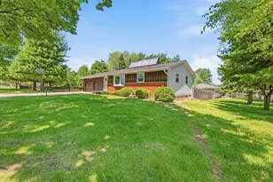 1532 North Rd, Green Bay, WI 54313 - Photo 2