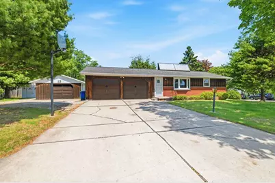 1532 North Road, Green Bay, WI 54313 - Photo 1