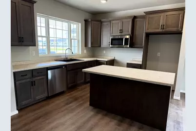 2109 Golden Gate Drive, Appleton, WI 54913 - Photo 2