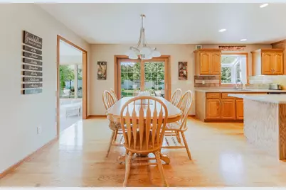 2545 Gaslight Court, Oshkosh, WI 54904 - Photo 6