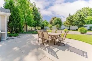 2545 Gaslight Ct, Oshkosh, WI 54904 - Photo 32