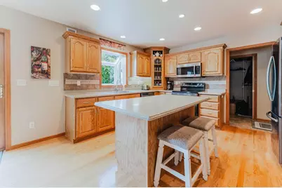 2545 Gaslight Court, Oshkosh, WI 54904 - Photo 2