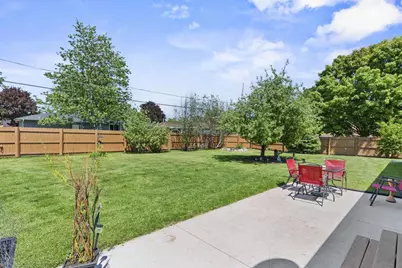 618 E Harding Drive, Appleton, WI 54915 - Photo 32