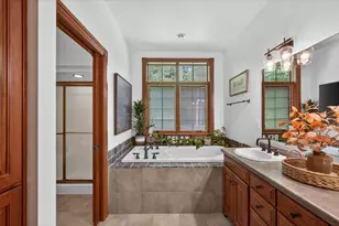 2813 River Forest Hills Dr, Pulaski, WI 54162 - Photo 24