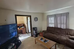 139 N 5th St, Hilbert, WI 54129 - Photo 8
