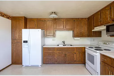 3400 N Shawnee Lane, Appleton, WI 54914 - Photo 4