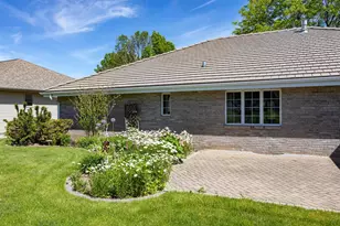 509 Kadinger Way, Little Chute, WI 54140 - Photo 10