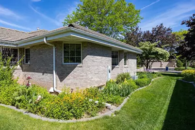509 Kadinger Way, Little Chute, WI 54140 - Photo 4
