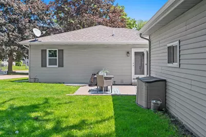 619 Taylor Street, Little Chute, WI 54140 - Photo 8