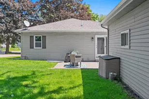 619 Taylor St, Little Chute, WI 54140 - Photo 8