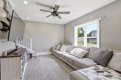 1013 Wyman Street, New London, WI 54961 - Photo 2