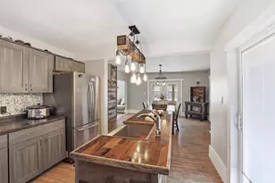 1013 Wyman St, New London, WI 54961 - Photo 6