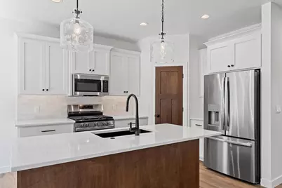 625 Kirkland Avenue, Algoma, WI 54201 - Photo 8