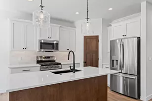 625 Kirkland Ave, Algoma, WI 54201 - Photo 8