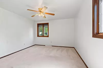 2445 Heather Road, Green Bay, WI 54311 - Photo 36