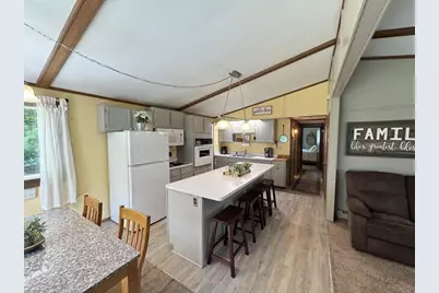 E2605 Pine Court, Waupaca, WI 54981 - Photo 4